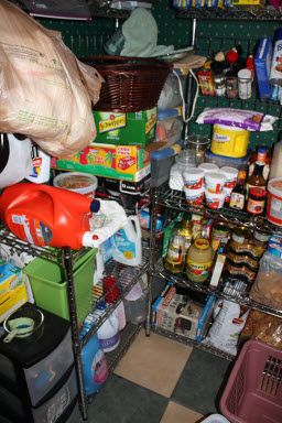 04-26-09_Laundry_Room_Mess4.jpg