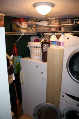 06-13-09_LaundryRoom2.jpg